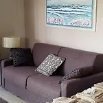 Elegante Oasi Vicino Al Mare - Dei Marmi Appartement *