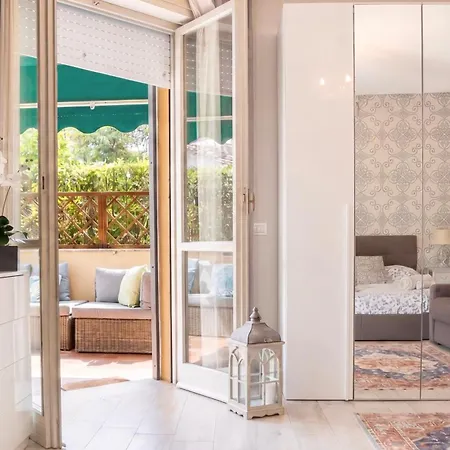 Elegante Oasi Vicino Al Mare - Dei Marmi * 포르데데이마르미