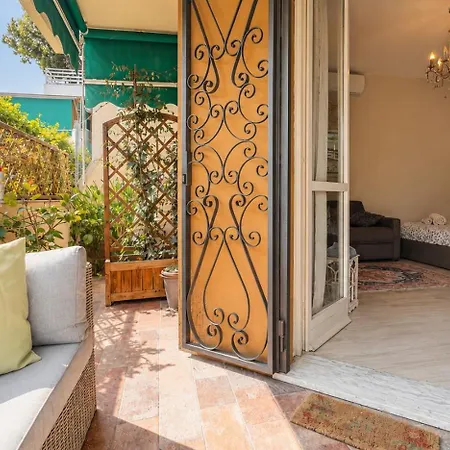 Elegante Oasi Vicino Al Mare - Dei Marmi 아파트 *
